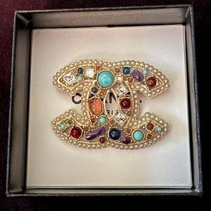 CHANEL CC Pearl Multicolor Gems Stone Brooch Gold.